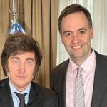 Javier Milei volvió a respaldar a Manuel Adorni en medio de los cuestionamientos Q7EIACQE2BF5TJ7LQ3NKV77624.jpg